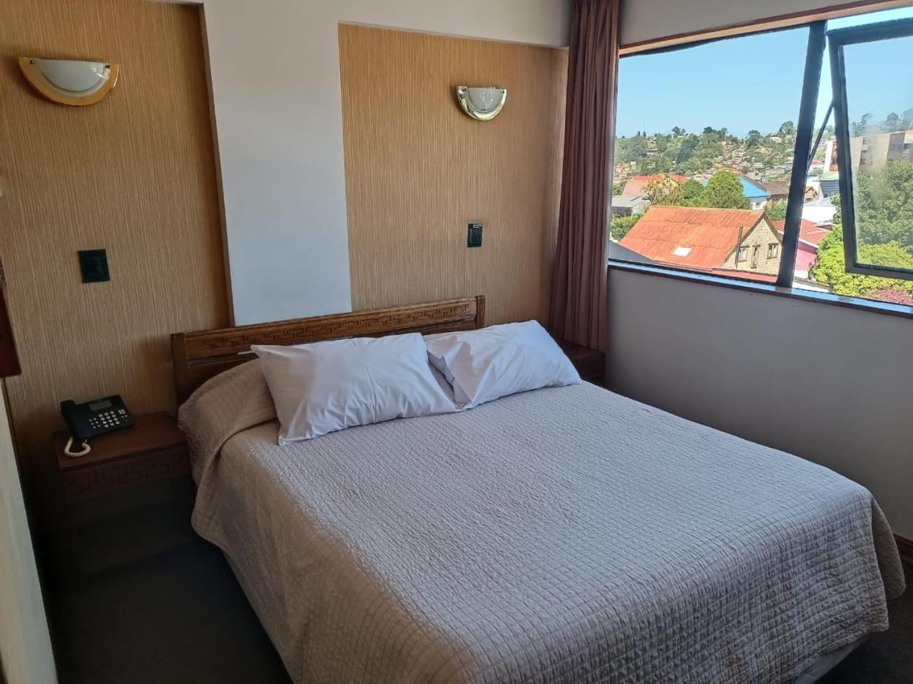 Hotel Antupiren بويرتو مونت المظهر الخارجي الصورة